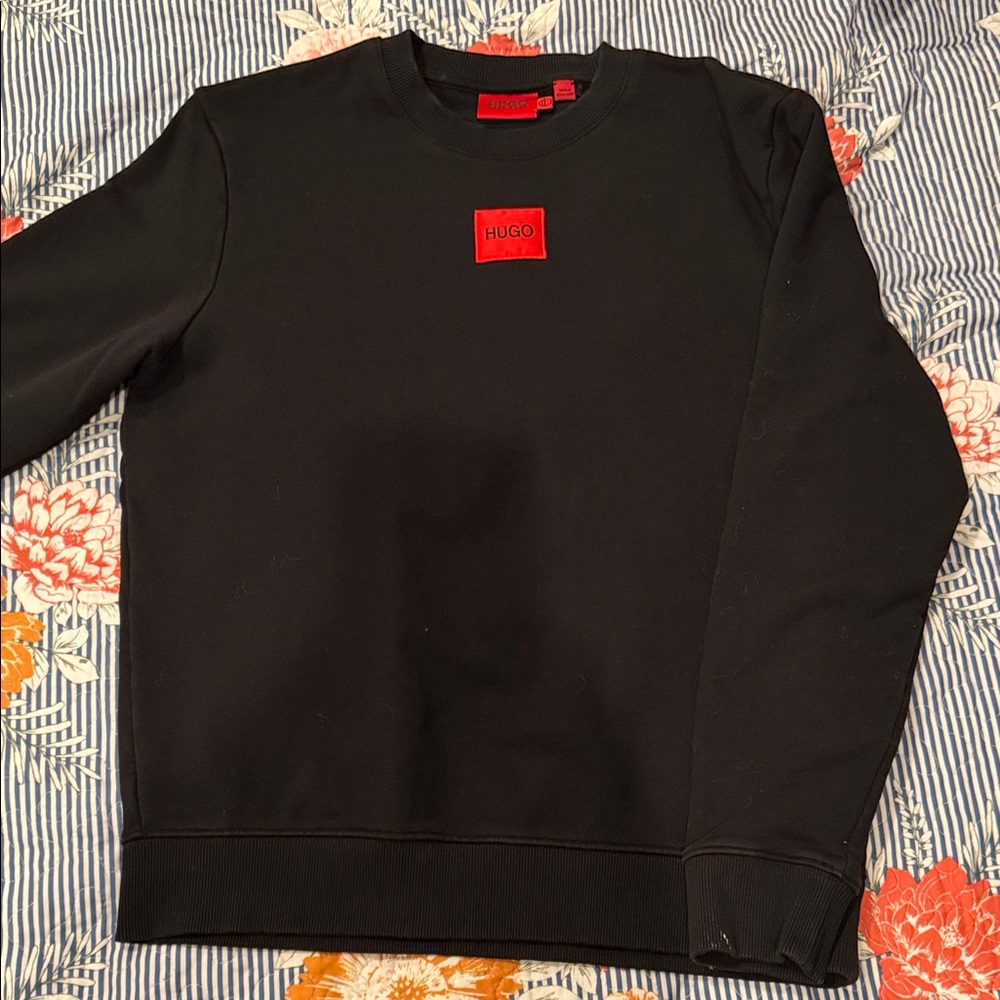 HUGO Men's Black Crewneck Sweater